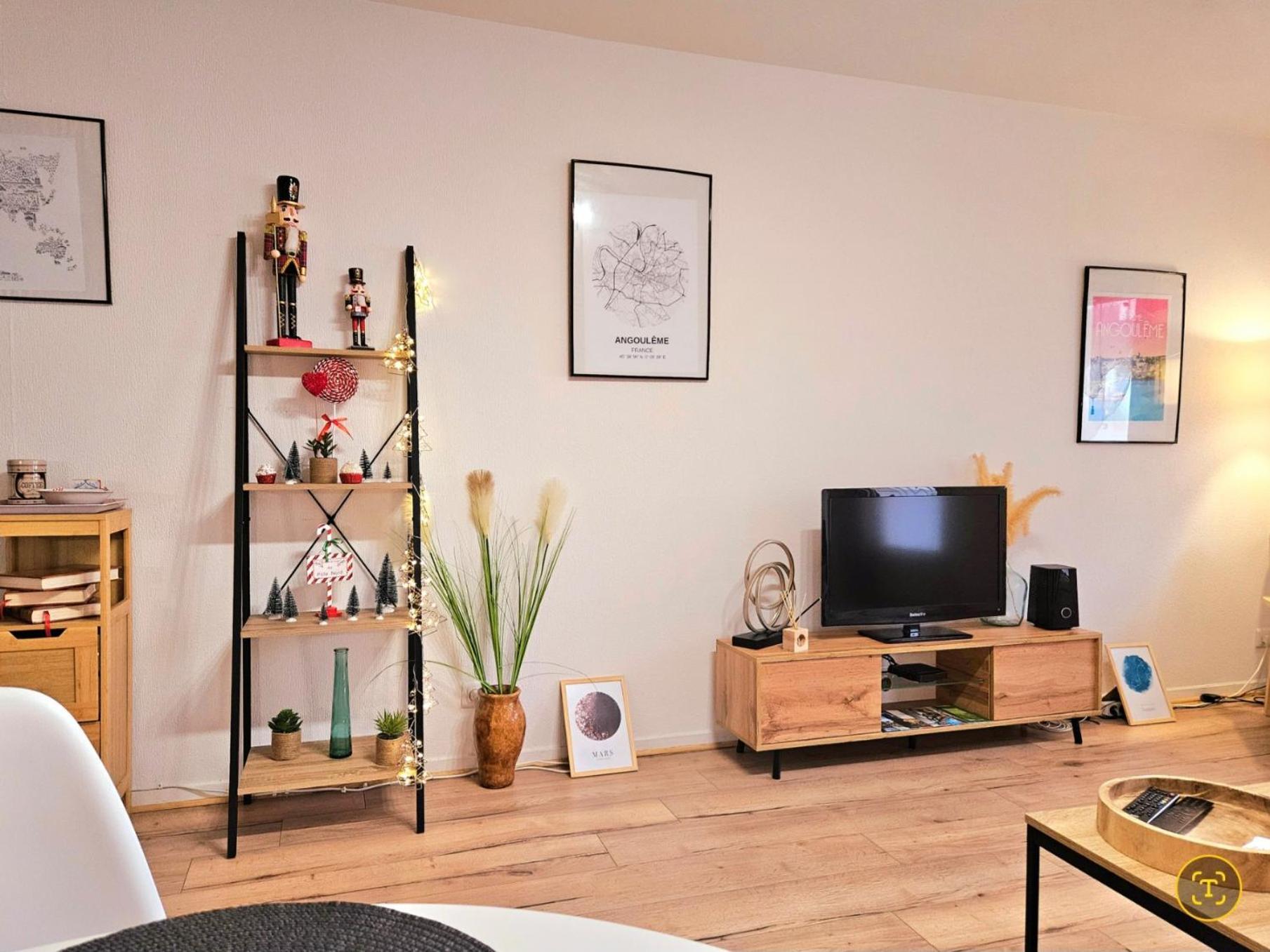 Appartement Cosy Proche Gare - Fibre Optique Et Parking Angoulême Esterno foto
